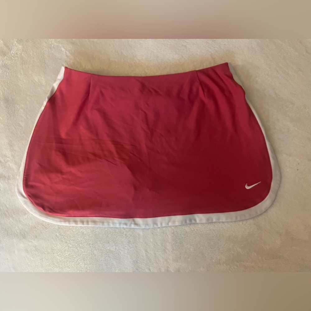Nike pink athletic skirt